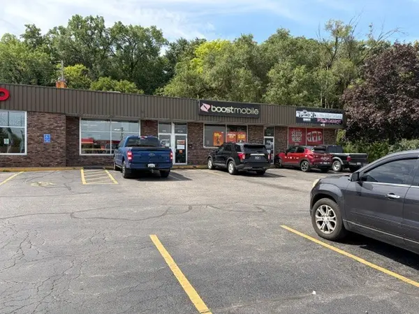 1834 18th AVE, East Moline, IL 61244