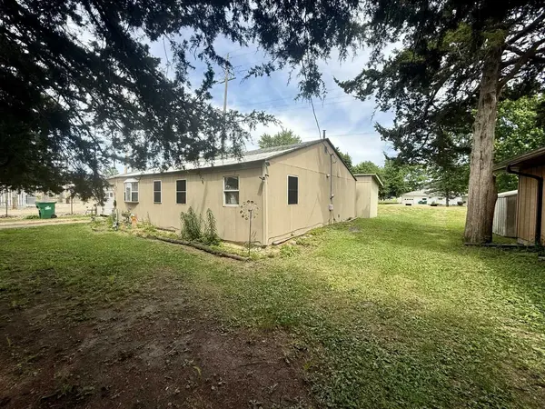 306 S Green AVE, Polo, IL 61064