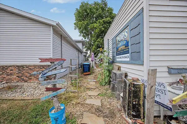 517 W Howard ST, Pontiac, IL 61764