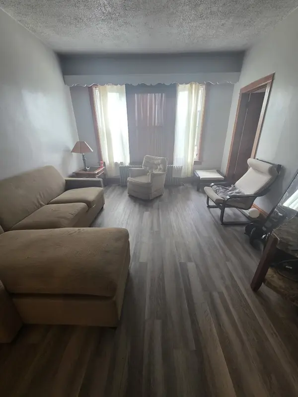 1516 W 72nd ST, Chicago, IL 60636