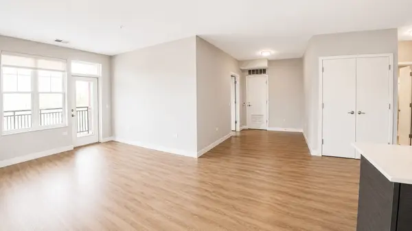 229 Park AVE #210, Clarendon Hills, IL 60514