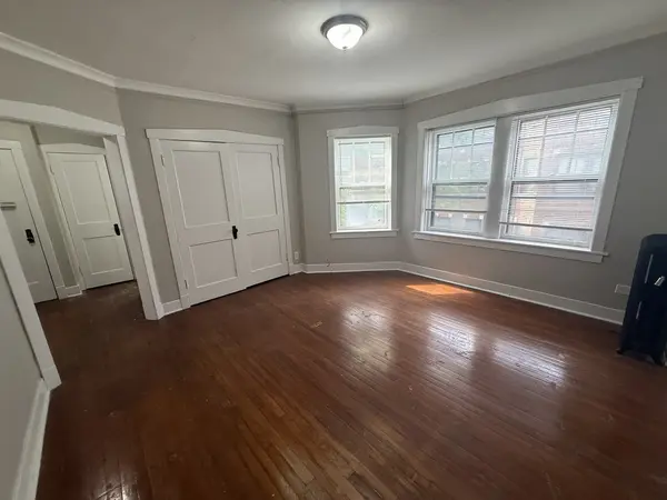 106 Lincoln AVE #1E, Riverside, IL 60546