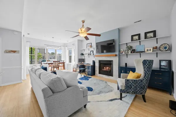 4405 S Lake Park AVE #2, Chicago, IL 60653