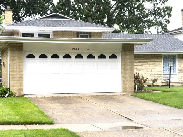 10025 Bronx AVE, Skokie, IL 60077
