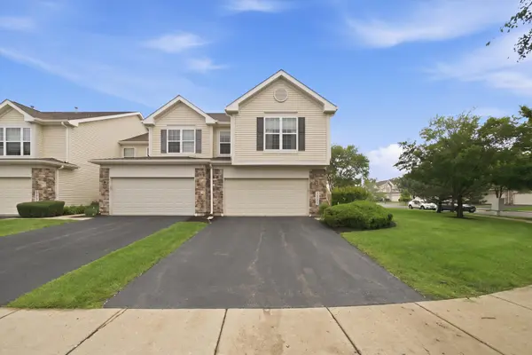 2353 Georgetown CIR, Aurora, IL 60503