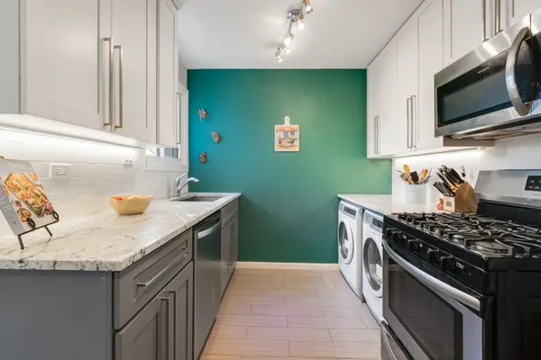 4136 N California AVE #201, Chicago, IL 60618