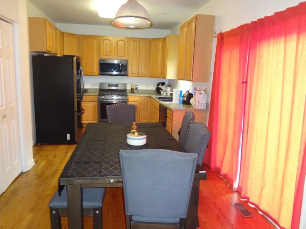 1035 Deer Creek RD, Carpentersville, IL 60110