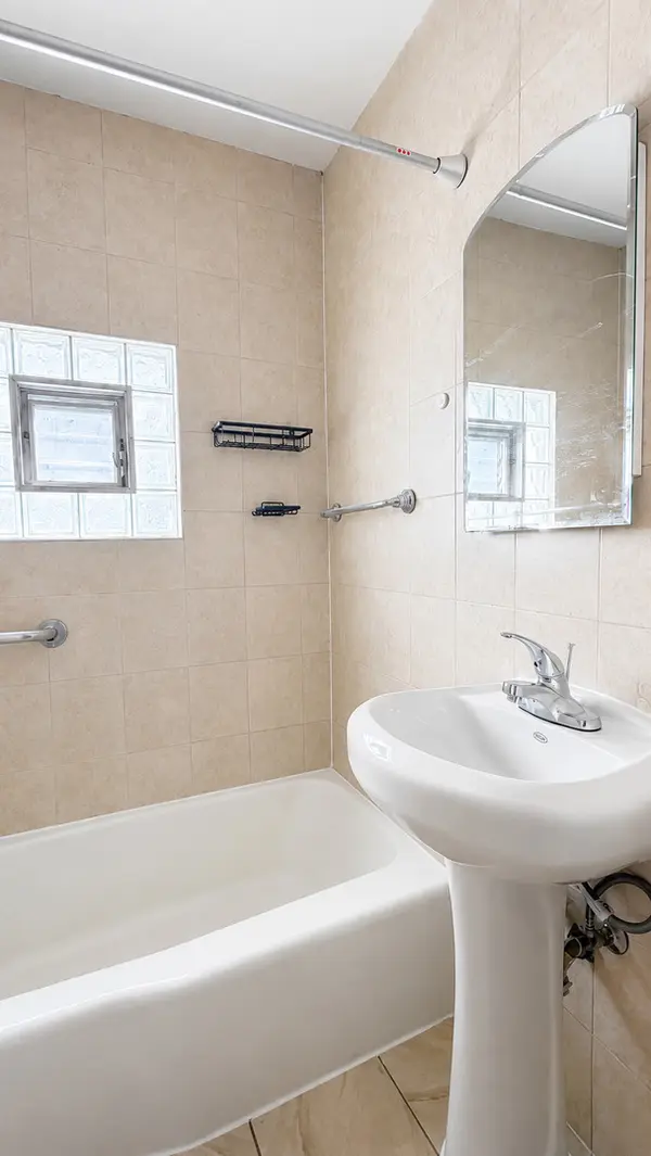 4617 S Washtenaw AVE #2ND, Chicago, IL 60632