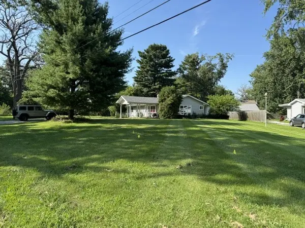 1860 Richton RD, Steger, IL 60475
