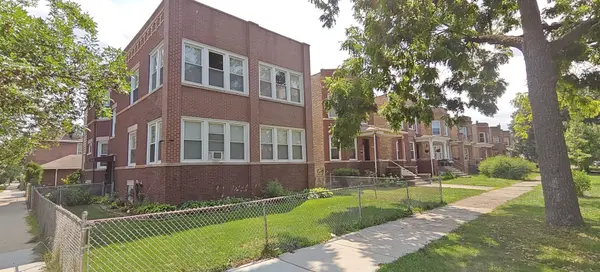 4222 N Laramie AVE #2, Chicago, IL 60641