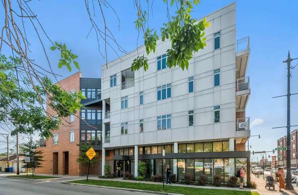 4770 N Manor AVE #304, Chicago, IL 60625