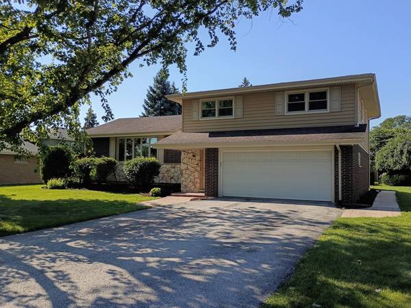 6111 W 128th ST, Palos Heights, IL 60463
