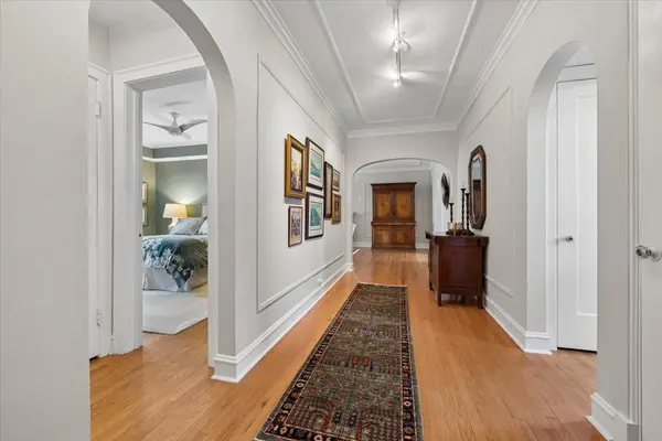 486 Sheridan RD #2, Evanston, IL 60202