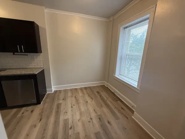 6748 N Ashland AVE #105, Chicago, IL 60626