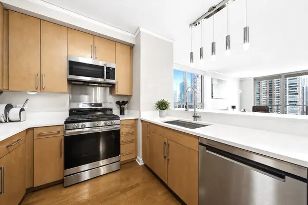 420 E WATERSIDE DR #1410, Chicago, IL 60601