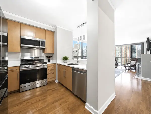 420 E WATERSIDE DR #1410, Chicago, IL 60601