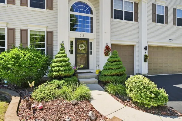 1327 Palisades DR, Bolingbrook, IL 60490