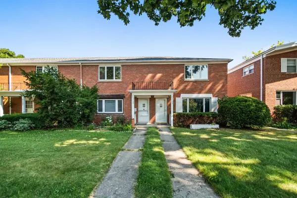 3135 Central ST, Evanston, IL 60201