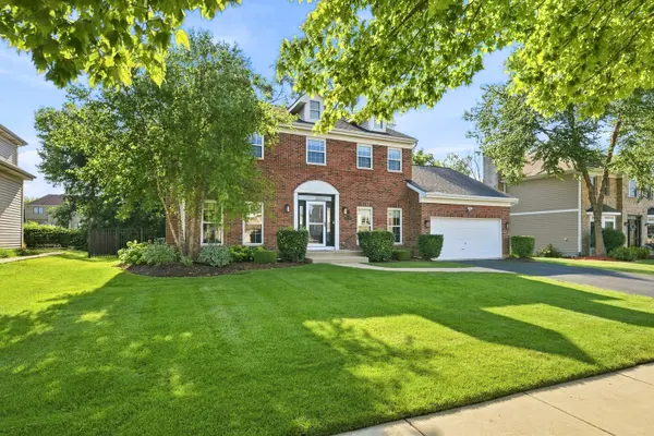 4527 Hatch LN, Lisle, IL 60532