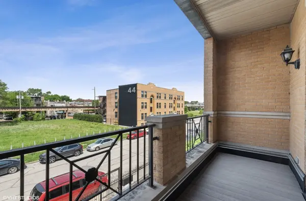 4417 S Calumet AVE #2S, Chicago, IL 60653