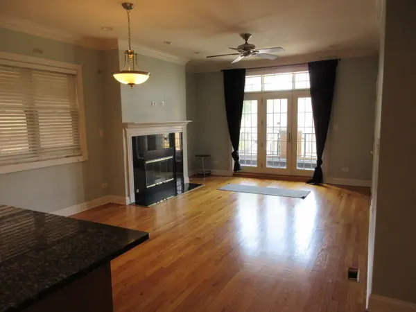 4417 S Calumet AVE #2S, Chicago, IL 60653