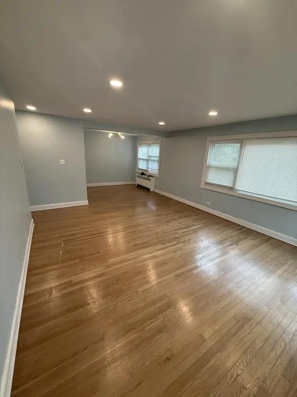 6700 S PAXTON AVE #102, Chicago, IL 60649