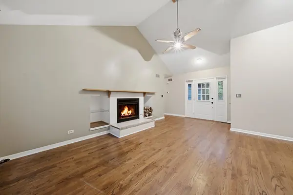929 Alton CT, Winthrop Harbor, IL 60096