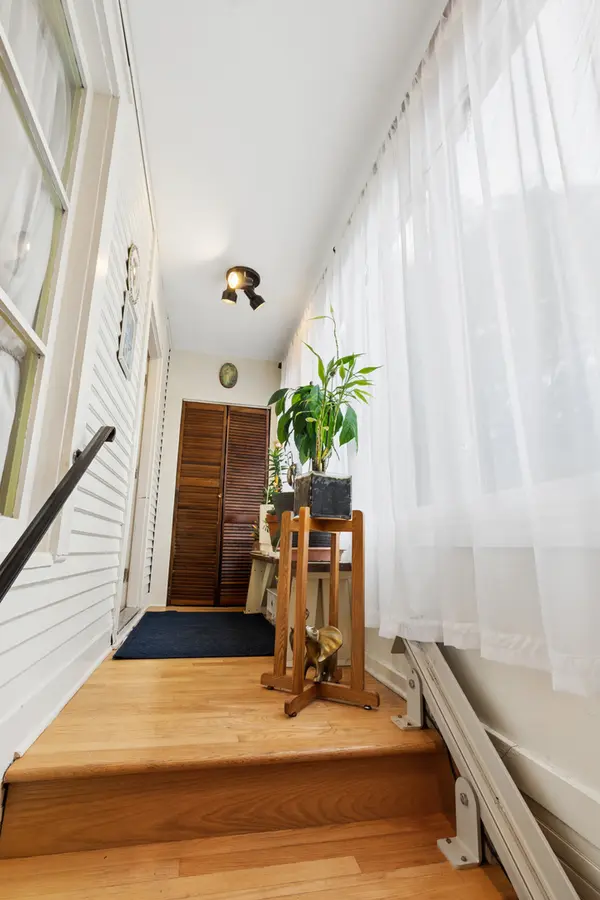 1721 W Foster AVE, Chicago, IL 60640