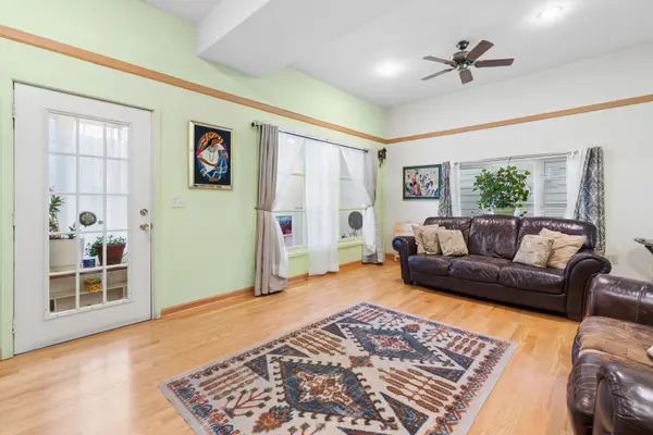 1721 W Foster AVE, Chicago, IL 60640
