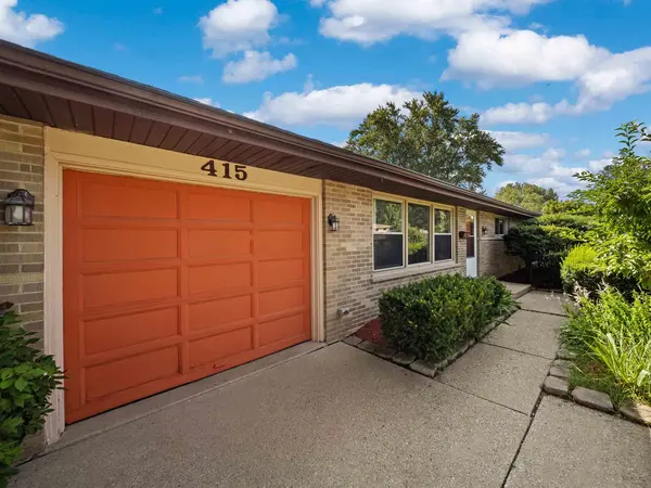415 Tennyson RD, Bartlett, IL 60103