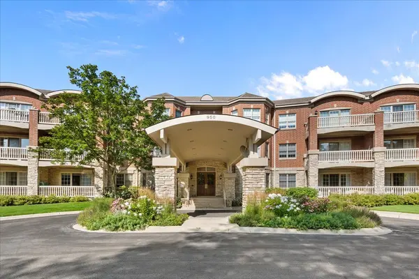 950 Augusta WAY #115, Highland Park, IL 60035