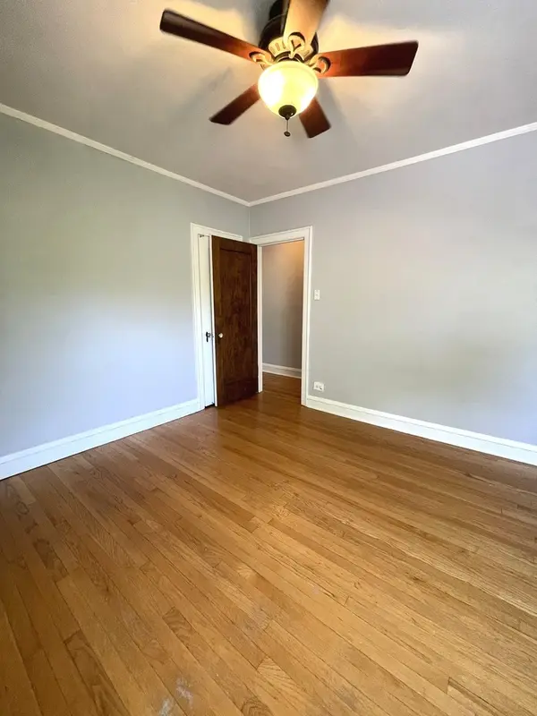 1445 W Thome AVE #1, Chicago, IL 60660