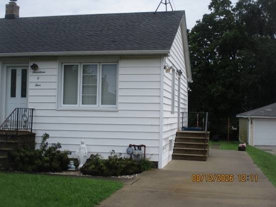 1704 Cora ST, Crest Hill, IL 60403