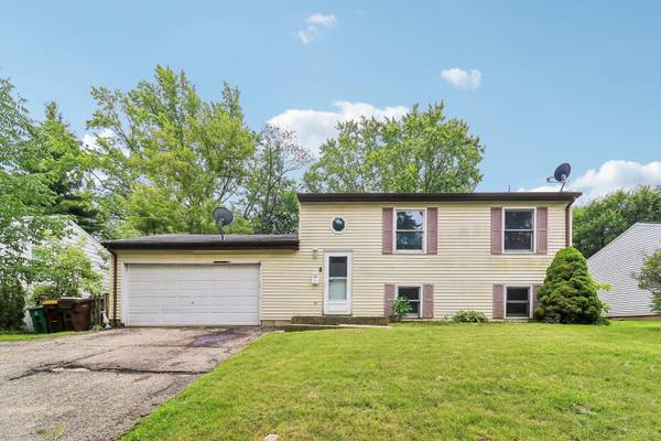 107 W Melody LN, Woodstock, IL 60098