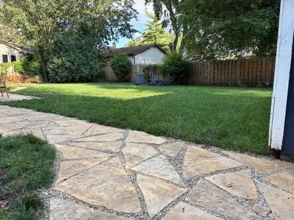 745 E Wilmette RD, Palatine, IL 60074