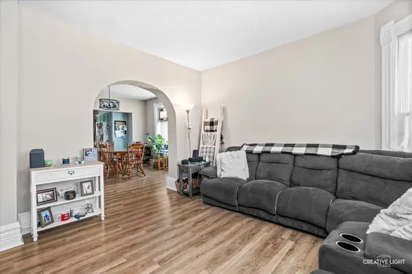 1101 W 4th ST, Dixon, IL 61021