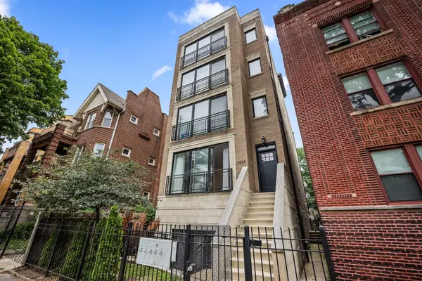 3565 S King DR #1, Chicago, IL 60653