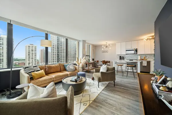 1355 N Sandburg TER #1809, Chicago, IL 60610