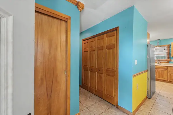 709 Mikel DR, Rantoul, IL 61866