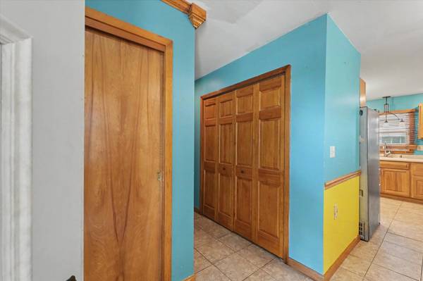 709 Mikel DR, Rantoul, IL 61866