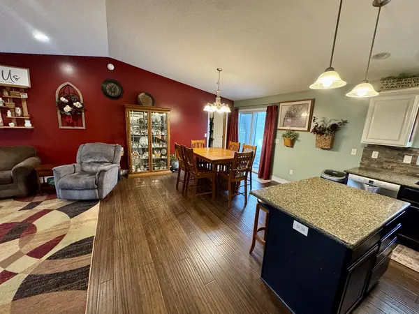 300 York ST, Wilton, IA 52778