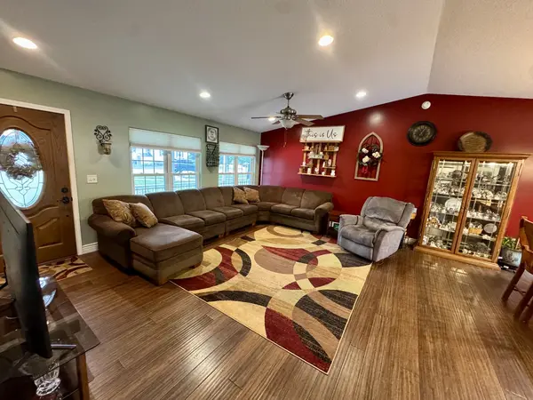 300 York ST, Wilton, IA 52778