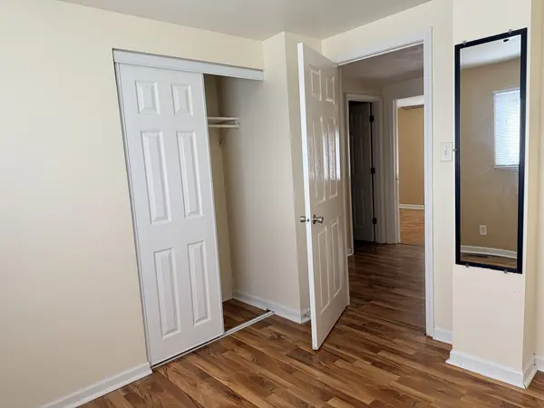 400 Wellington LN, Bolingbrook, IL 60440