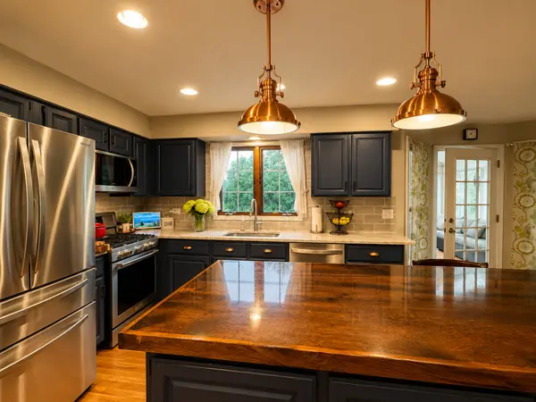 772 Brookstone RD, Grayslake, IL 60030