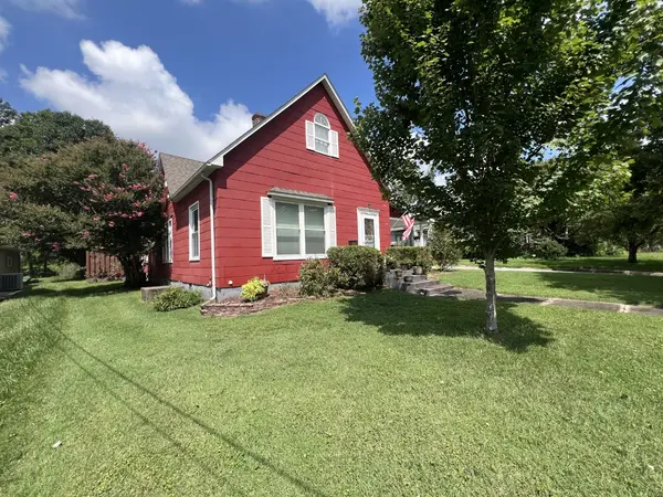 520 S Market ST, Marion, IL 62959