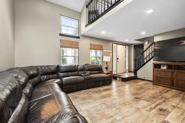 17037 East Circle DR #17037, Tinley Park, IL 60477