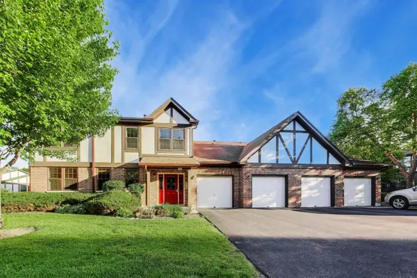 306 CARRIAGE WAY #2C, Bloomingdale, IL 60108