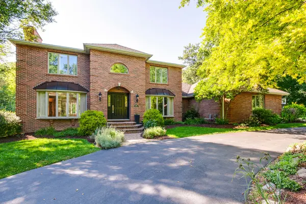 4525 Red Oak LN, Long Grove, IL 60047
