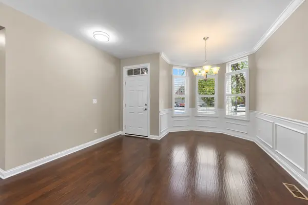 1636 Castle Lawn CT, Naperville, IL 60565