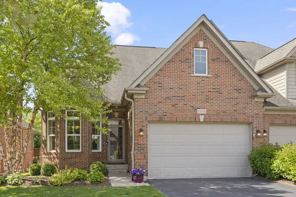 1636 Castle Lawn CT, Naperville, IL 60565